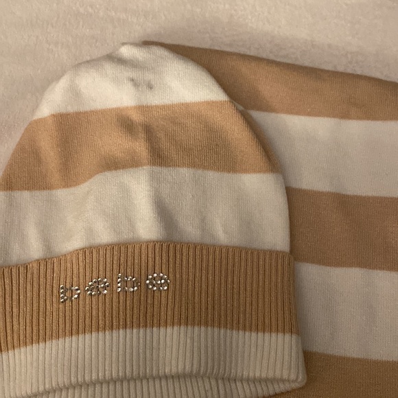 NWT! BEBE Beanie/Scarf Set - Picture 2 of 4